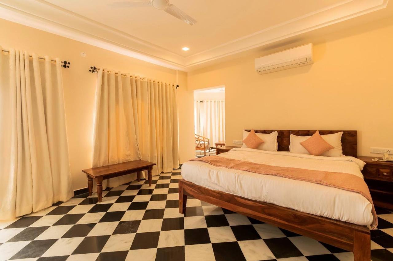 Kumbhalgarh Fort Resort-Pure Veg Exterior foto
