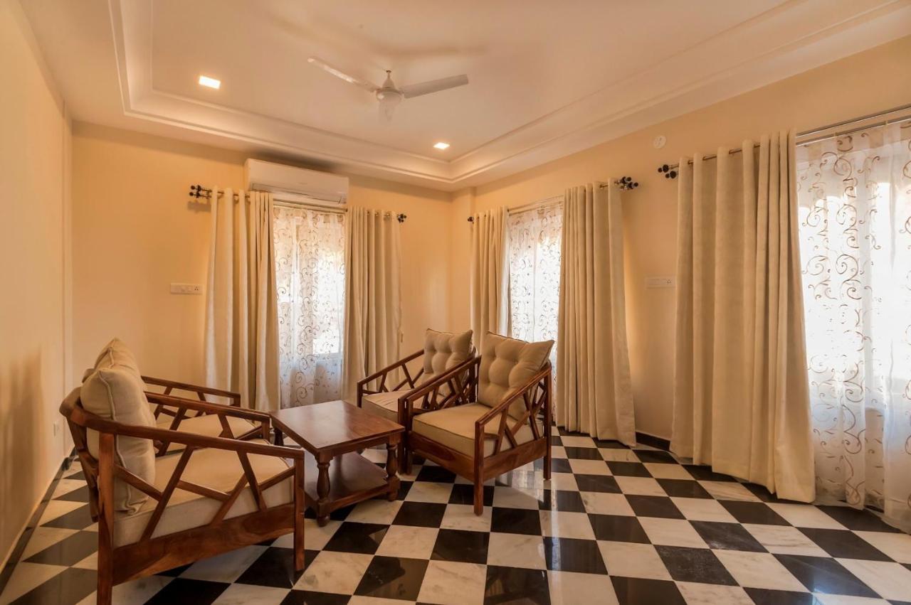 Kumbhalgarh Fort Resort-Pure Veg Exterior foto